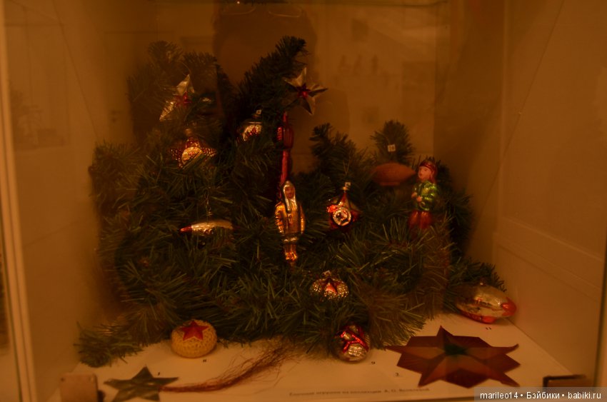 Фотообзор выставки "Елочная игрушка" на Карповке 32 (в "Музеи игрушки" Санкт-Петербург) (фото 9)