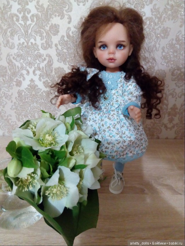 Зайка и сочинские цветочки