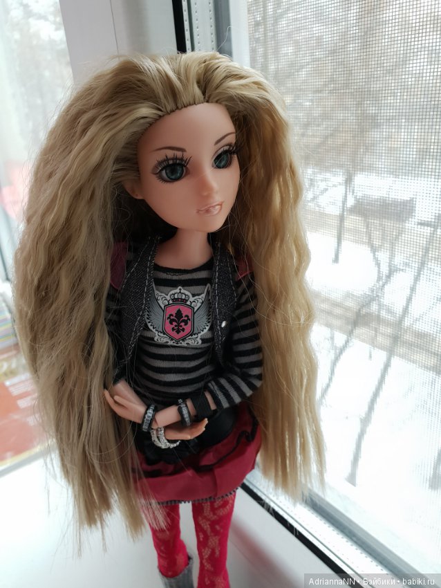 Пепельная блондинка Тристен. ООАК куклы Мокси Тинз (фото 7)