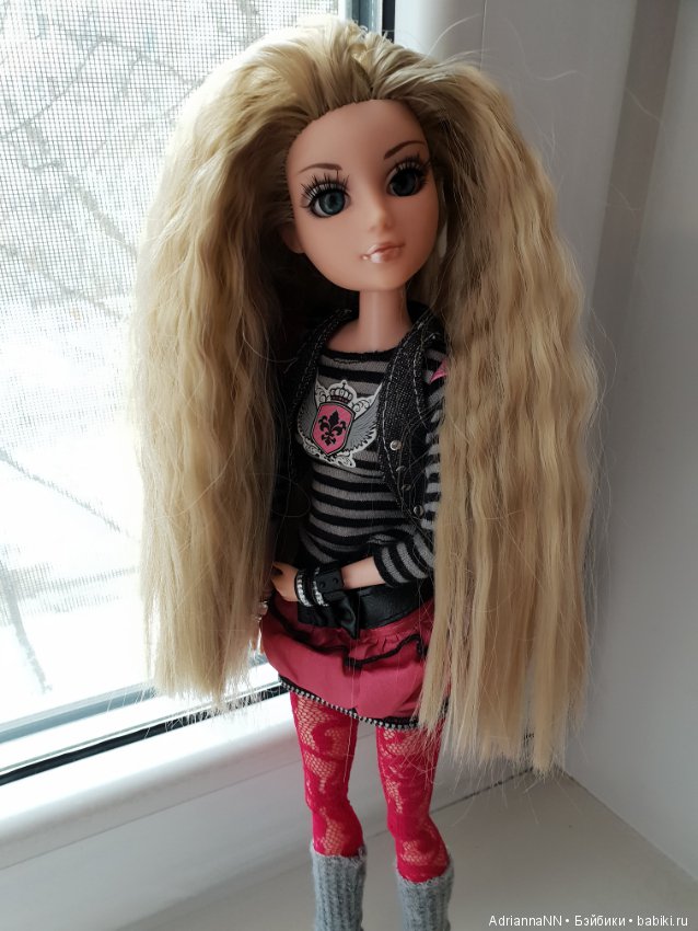 Пепельная блондинка Тристен. ООАК куклы Мокси Тинз (фото 2)