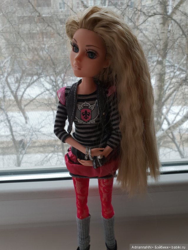 Пепельная блондинка Тристен. ООАК куклы Мокси Тинз (фото 5)