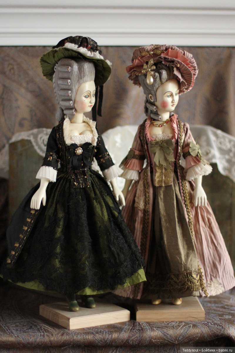 Деревянные куклы со сменными головами и новая француженка