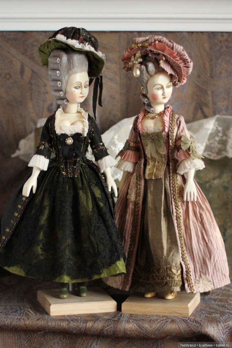Деревянные куклы со сменными головами и новая француженка