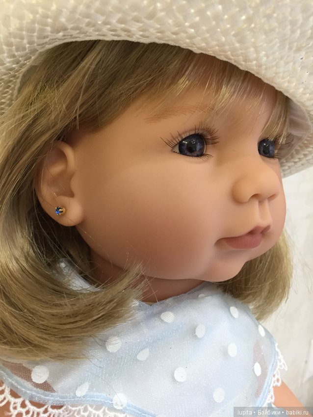 “Crystal Blue” Lee Middleton doll от Reva Schick