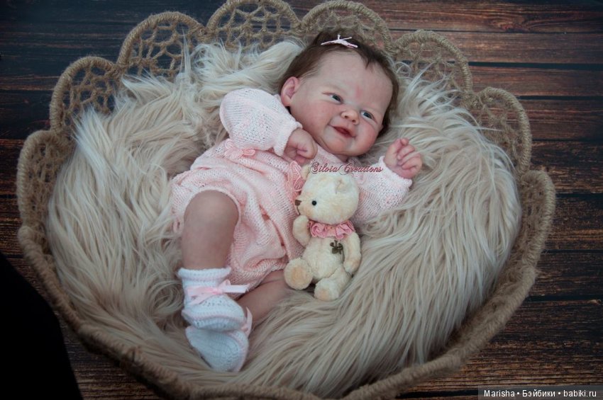 Vivienne скульптора Sandy Faber, автор прототипа Silvia Ezquerra