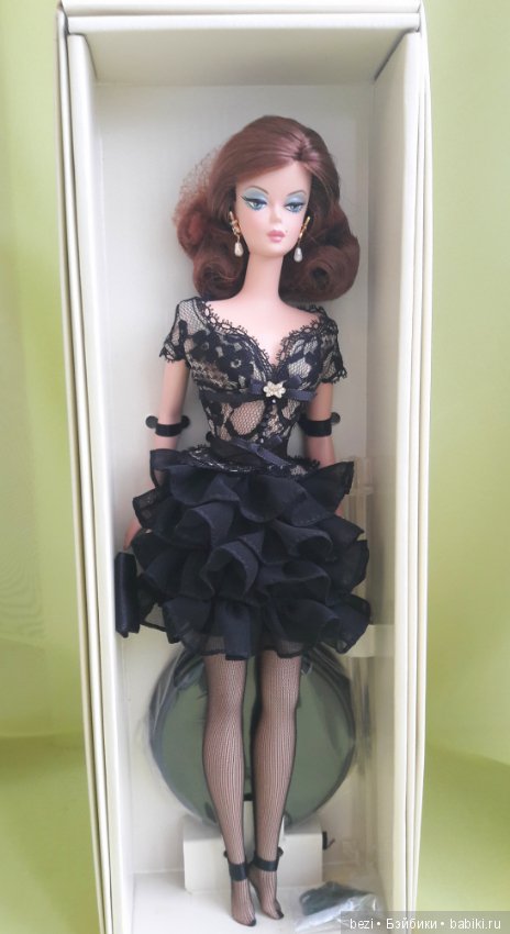 Элегантная классика Barbie Silkstone (фото 6)