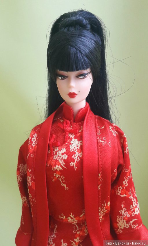 Элегантная классика Barbie Silkstone