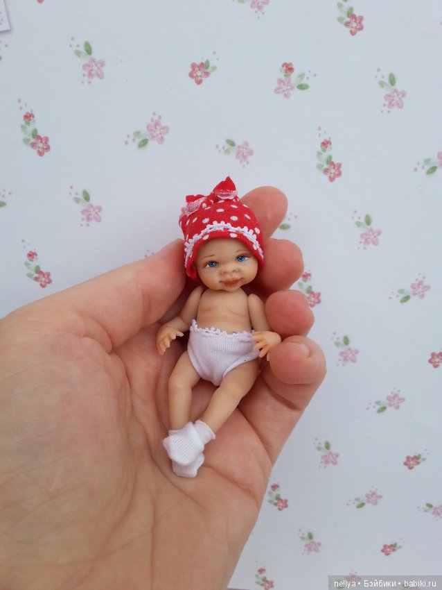 Кнопка 8 см — Авторские миниатюрные куклы: лепка (фото 6)