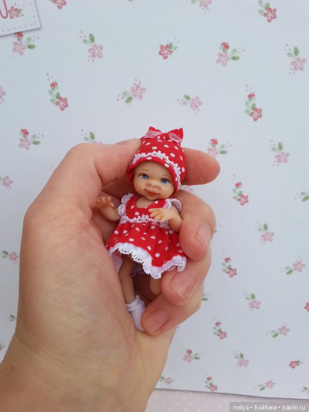 Кнопка 8 см — Авторские миниатюрные куклы: лепка (фото 4)