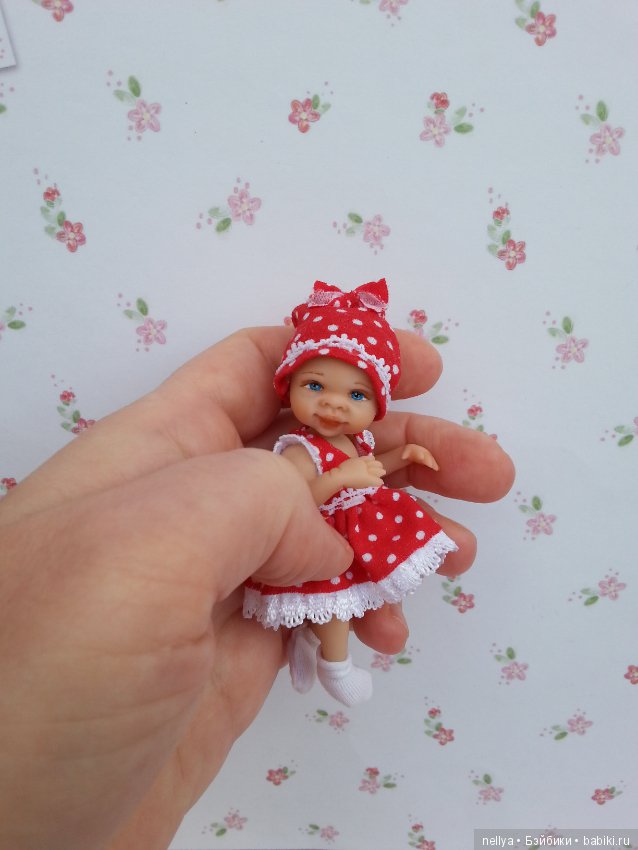 Кнопка 8 см — Авторские миниатюрные куклы: лепка