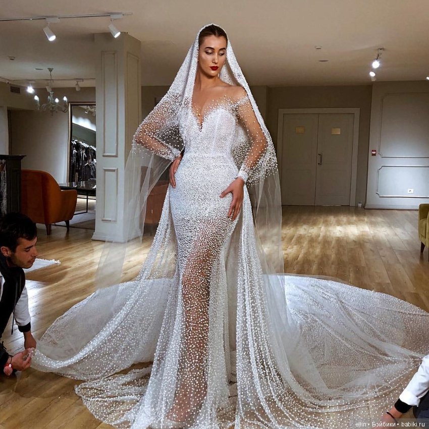 Роскошные платья дизайнера Valdrin Sahiti, Сербия