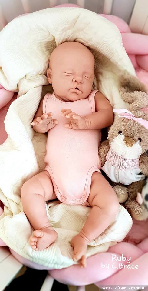 Ruby от скульптора Cassie Ann Brace