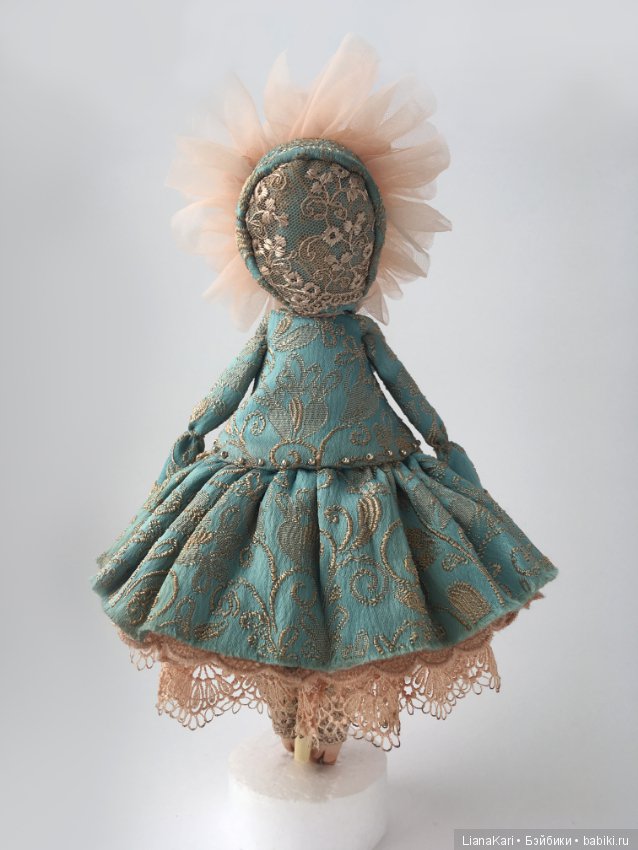 Новая анималистическая куколка Лианы Каримовой (фото 5)