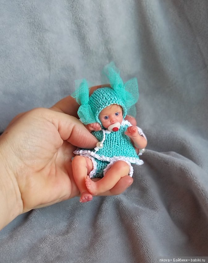 Миниатюрные авторские куклы, разные