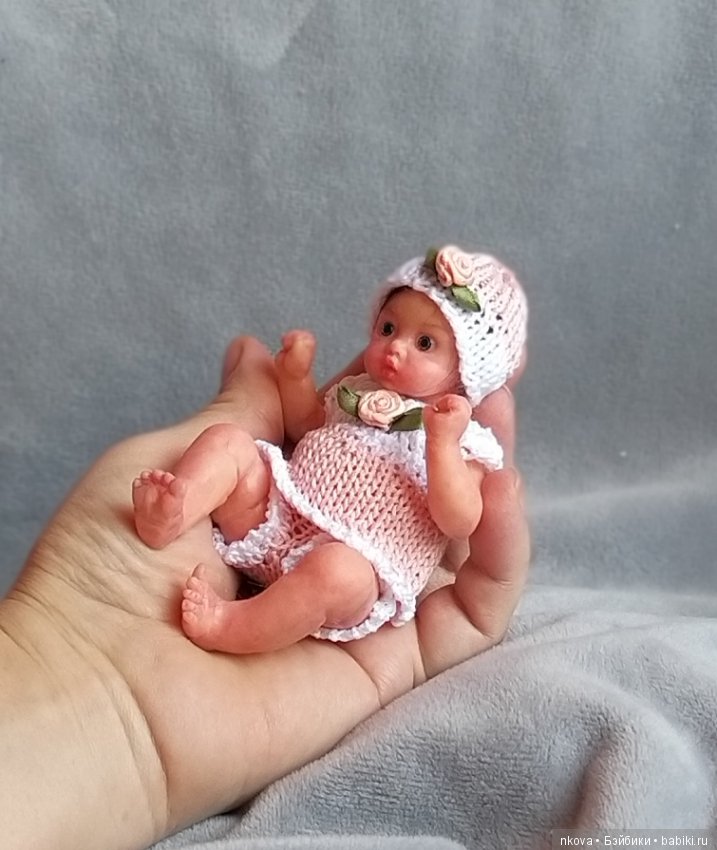 Миниатюрные авторские куклы, разные