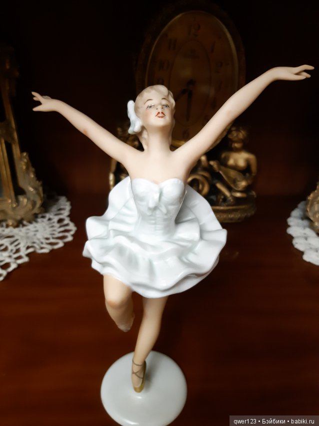 Моя небольшая коллекция фарфоровых статуэток