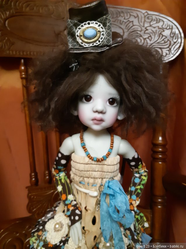 Наша Талисочка - Эльф от Kaye Wiggs примеряет парички