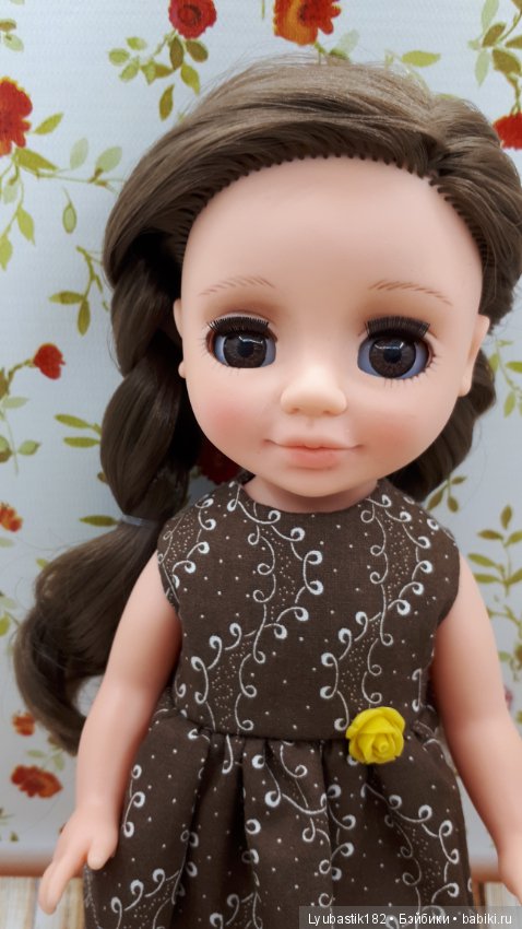 Новое платье — Российские куклы Весна (фото 3)