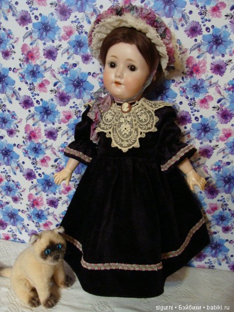 В новом платье и чепце — Редкие антикварные куклы и реплики: воск (фото 5)