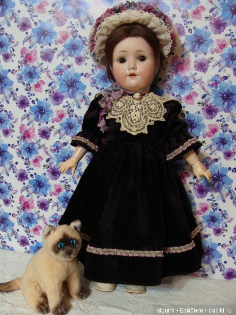 В новом платье и чепце — Редкие антикварные куклы и реплики: воск (фото 6)