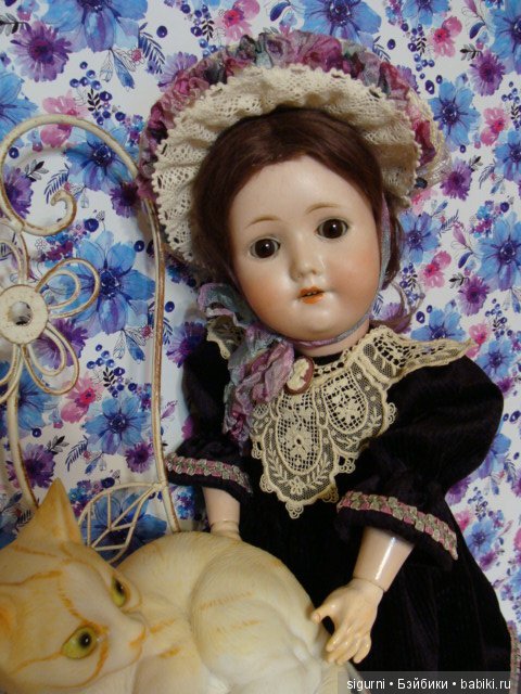 В новом платье и чепце — Редкие антикварные куклы и реплики: воск (фото 2)