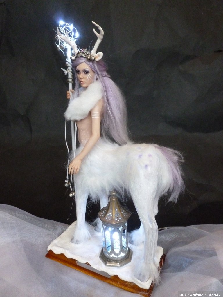 "Несущий свет", автор куклы Kim Johnson