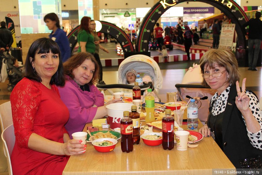 Давай девчата по маленькой или "С днем рождения Люсьена!"