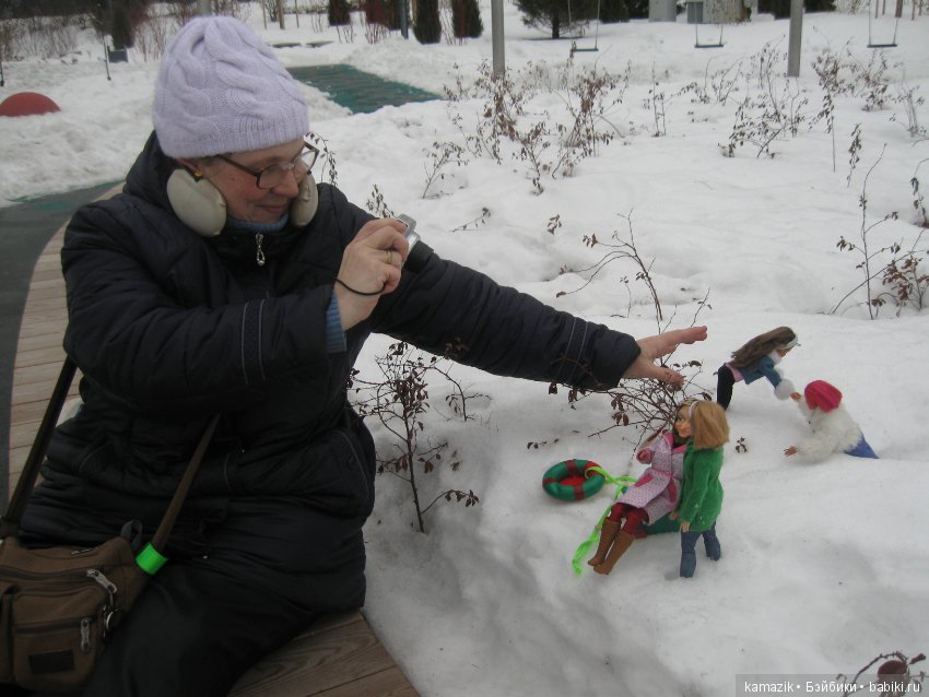 В кадре только девушки. В разных позах с мыльницей (фото 7)