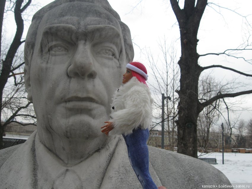 Музеон насквозь. Сколько там километров