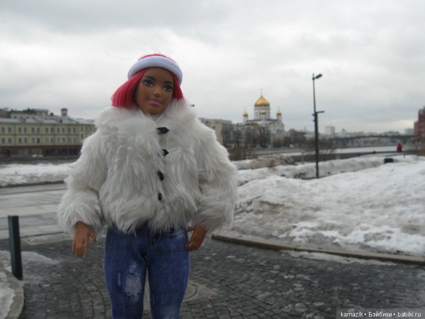 Музеон насквозь. Сколько там километров