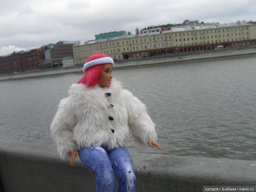 Музеон насквозь. Сколько там километров