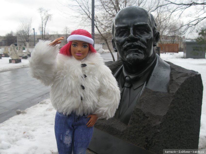 Музеон насквозь. Сколько там километров