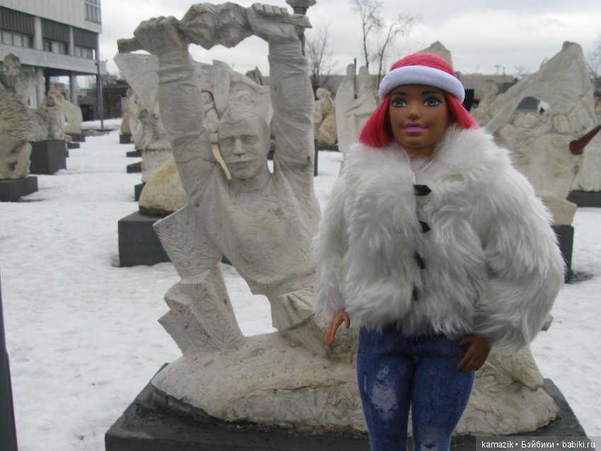 Музеон насквозь. Сколько там километров