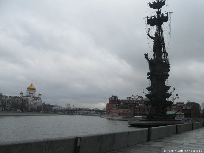Музеон насквозь. Сколько там километров
