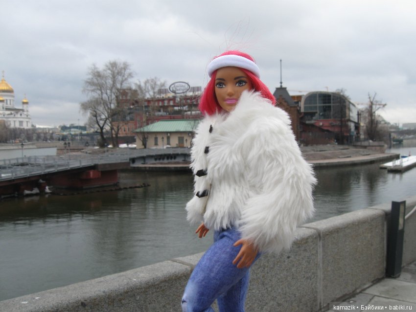 Музеон насквозь. Сколько там километров