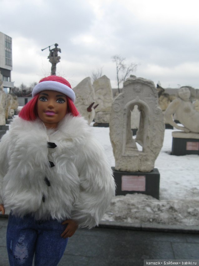 Музеон насквозь. Сколько там километров