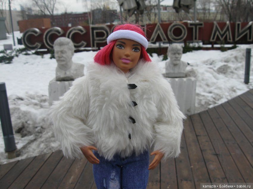 Музеон насквозь. Сколько там километров