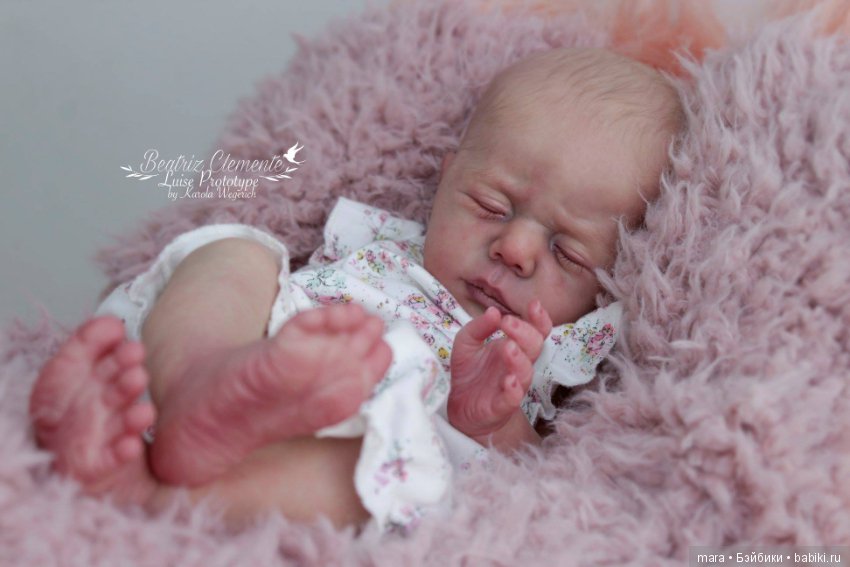 Luise скульптора Karola Wegerich, автор прототипа Beatriz Clemente