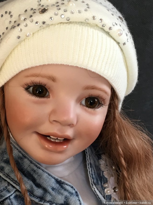 Сиротка Liz с сестренкой Лизой