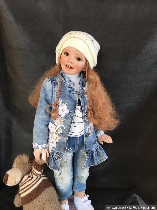 Сиротка Liz с сестренкой Лизой