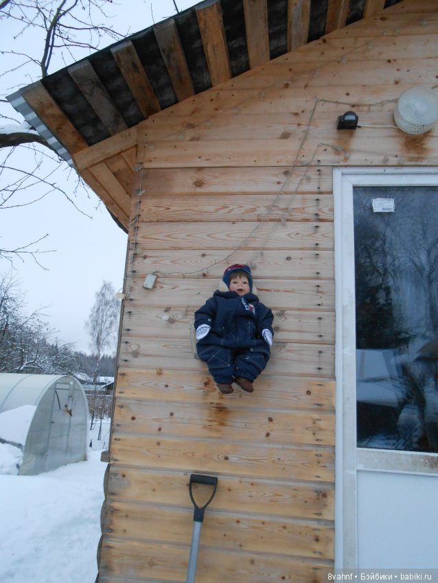 Малыш Андрейка ходил гулять