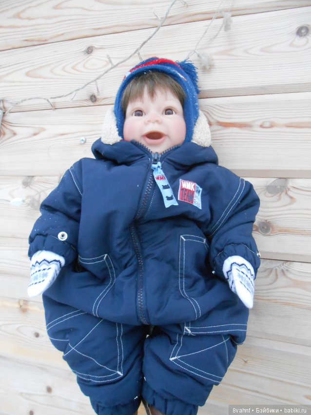 Малыш Андрейка ходил гулять