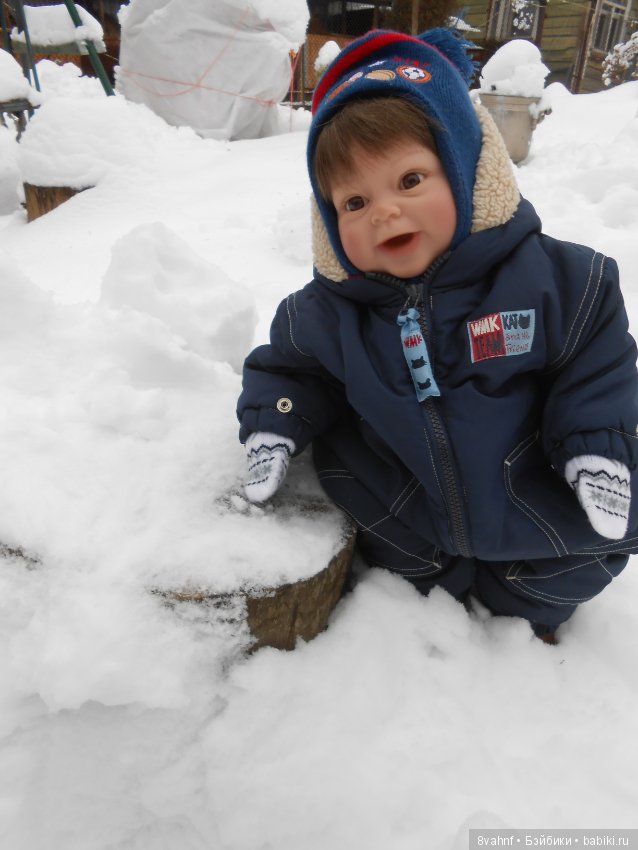 Малыш Андрейка ходил гулять