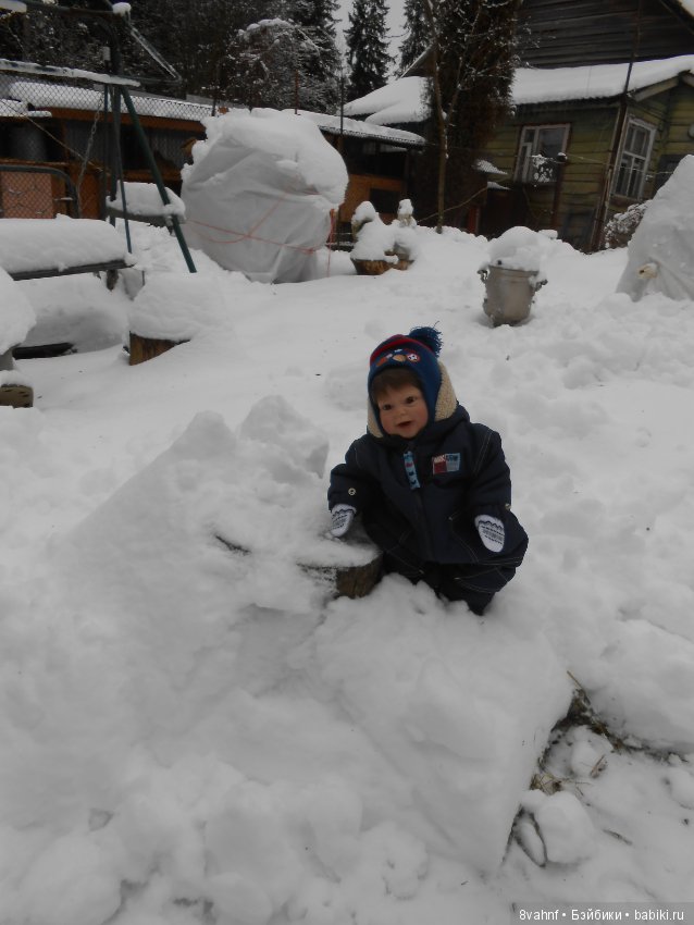 Малыш Андрейка ходил гулять