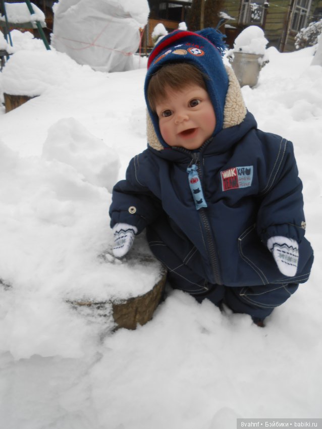 Малыш Андрейка ходил гулять