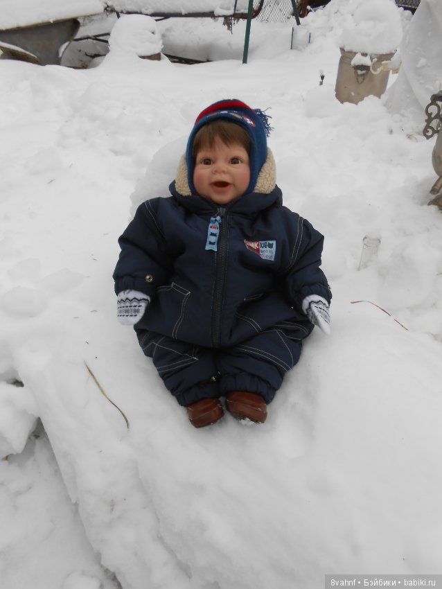 Малыш Андрейка ходил гулять