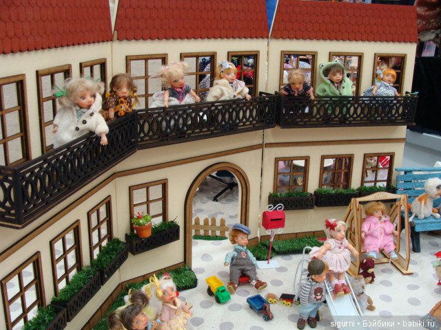 Март - время кошек. Выставка на Тишинке