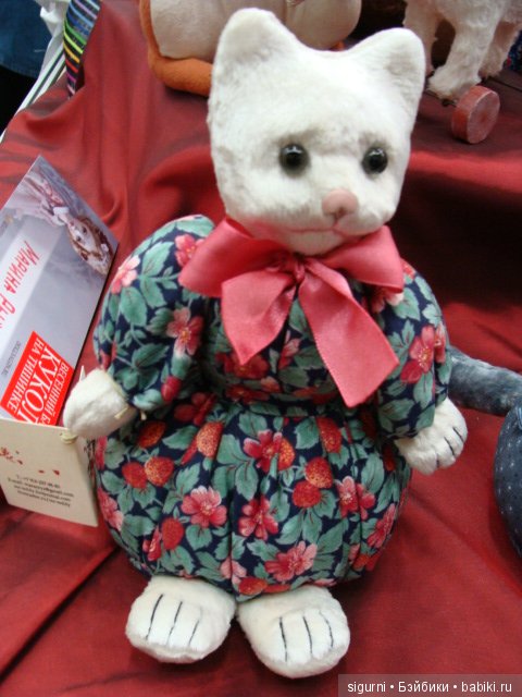 Март - время кошек. Выставка на Тишинке (фото 4)