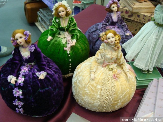 Март - время кошек. Выставка на Тишинке