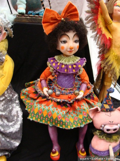 Март - время кошек. Выставка на Тишинке